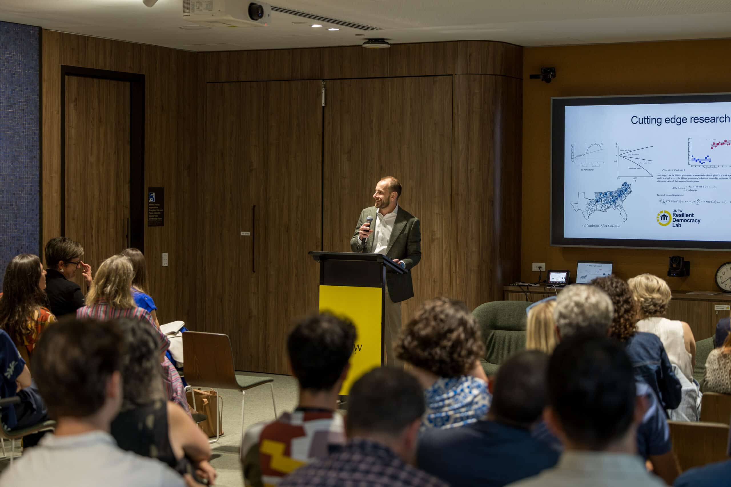 Professor Gabriele Gratton presenting at the RDLab Launch